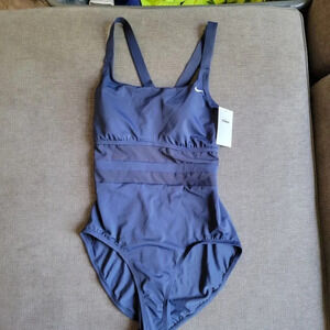 Nike Women’s Navy Mesh Sheer Middle V-Back One Piece Swim Suit Size XL